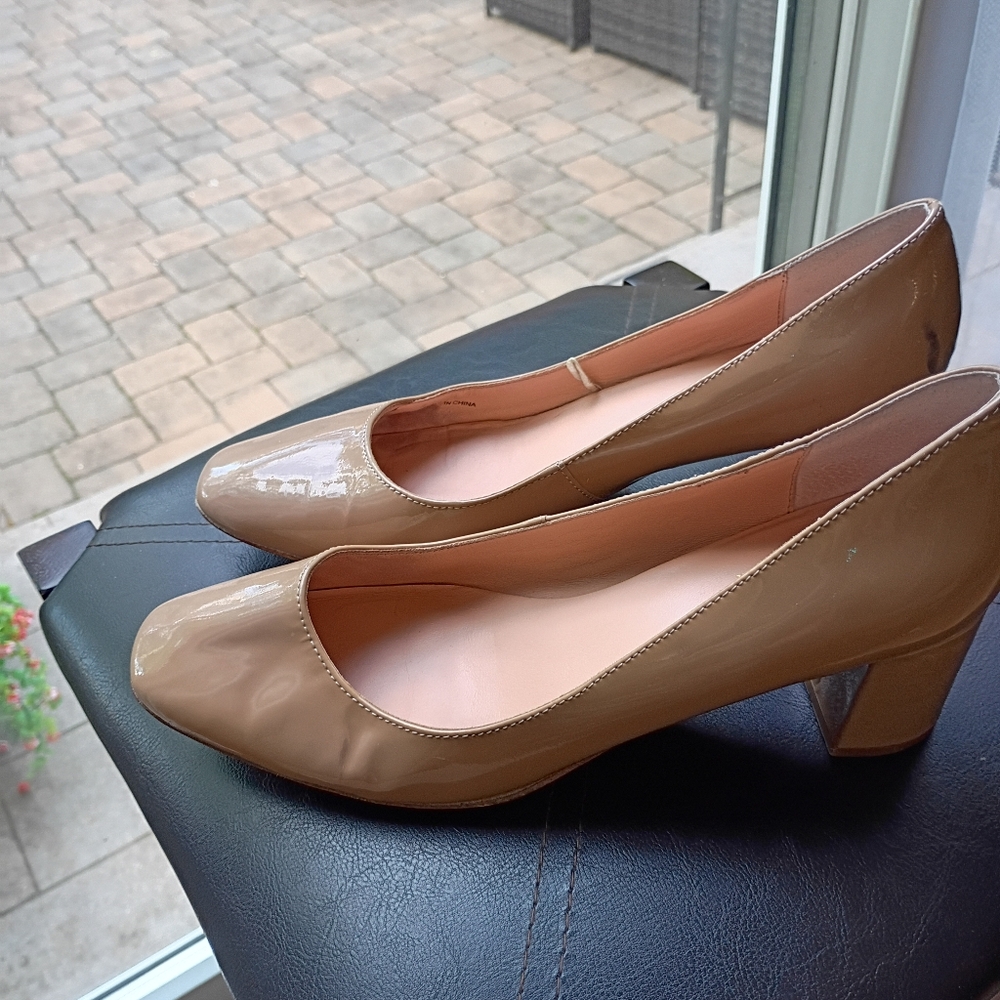 Kate Spade New York Kylah Powder Patent Leather Square Toe Pumps Sz 7.5M,